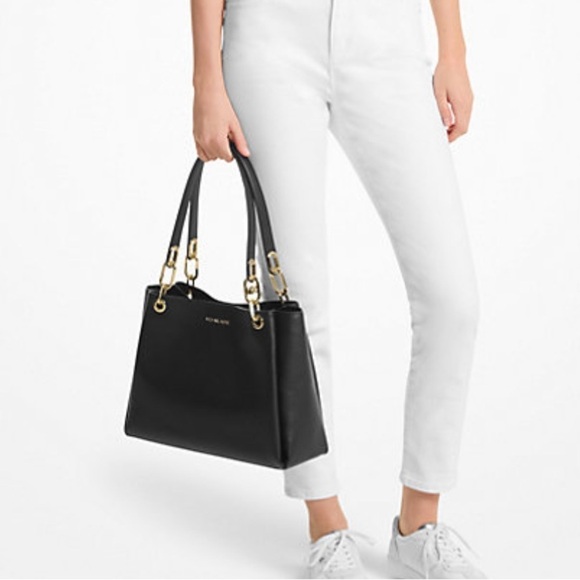 ❤️FREE SHIPPING❤️Michael Kors Large Pebbled Leather Handbag, NWT - Picture 1 of 11
